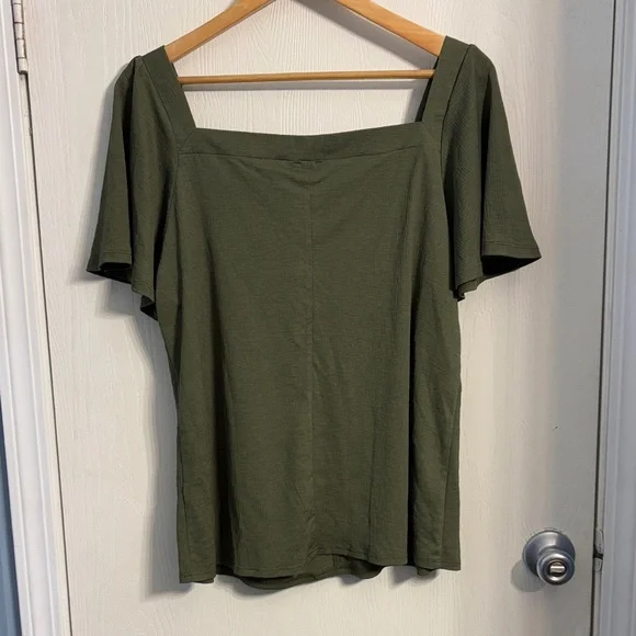 NAIF Olive Button-Up Blouse - Picture 5 of 7